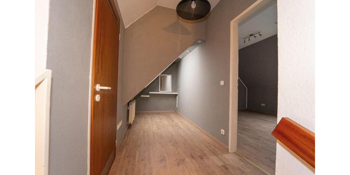 Dachgeschoßwohnung Korschenbroich - 2 Zimmer, 80 m&sup2;, 260.000&euro; | Angebot:25991136