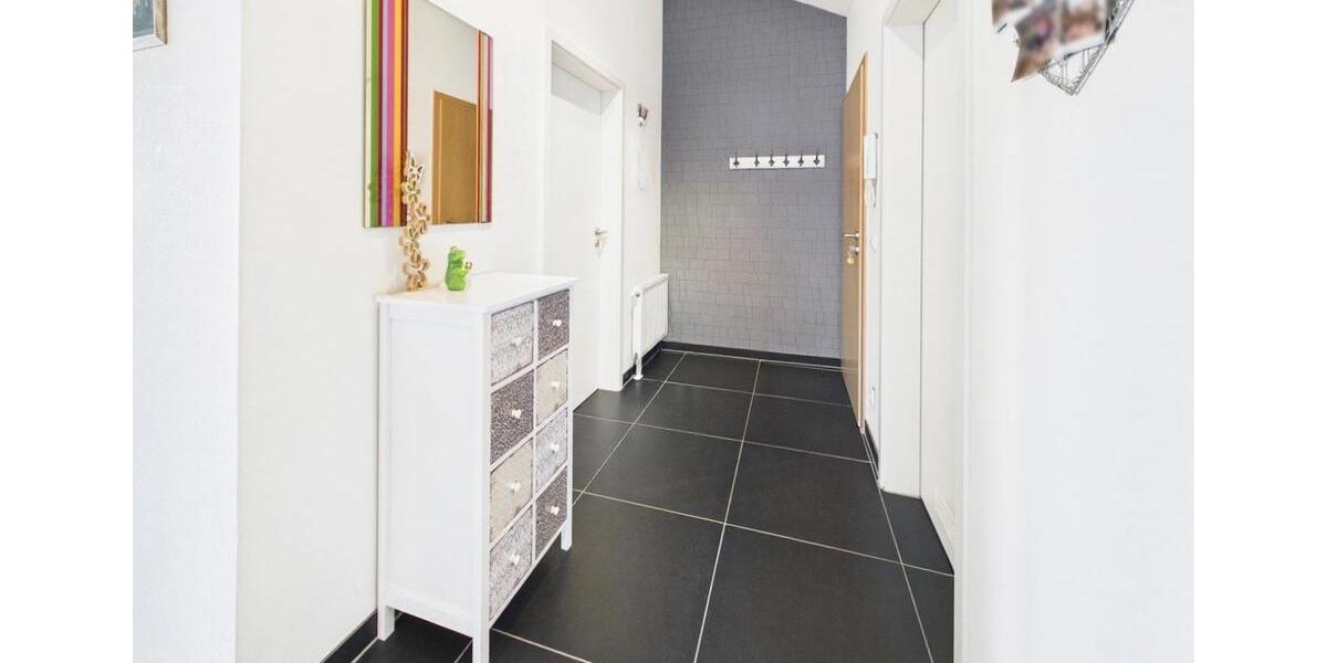 Dachgeschoßwohnung Heinsberg - 3 Zimmer, 73 m&sup2;, 800&euro; | Angebot:25658381