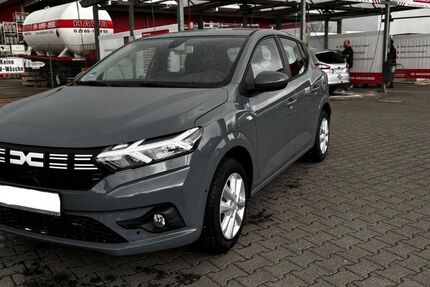 Dacia Sandero 20.000 km 14.500 &euro; Grevenbroich 41516