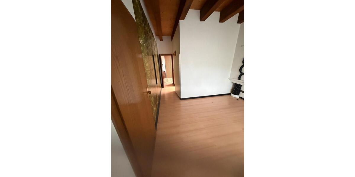 Etagenwohnung Viersen - 3 Zimmer, 110 m&sup2;, 1.000&euro; | Angebot:26640750