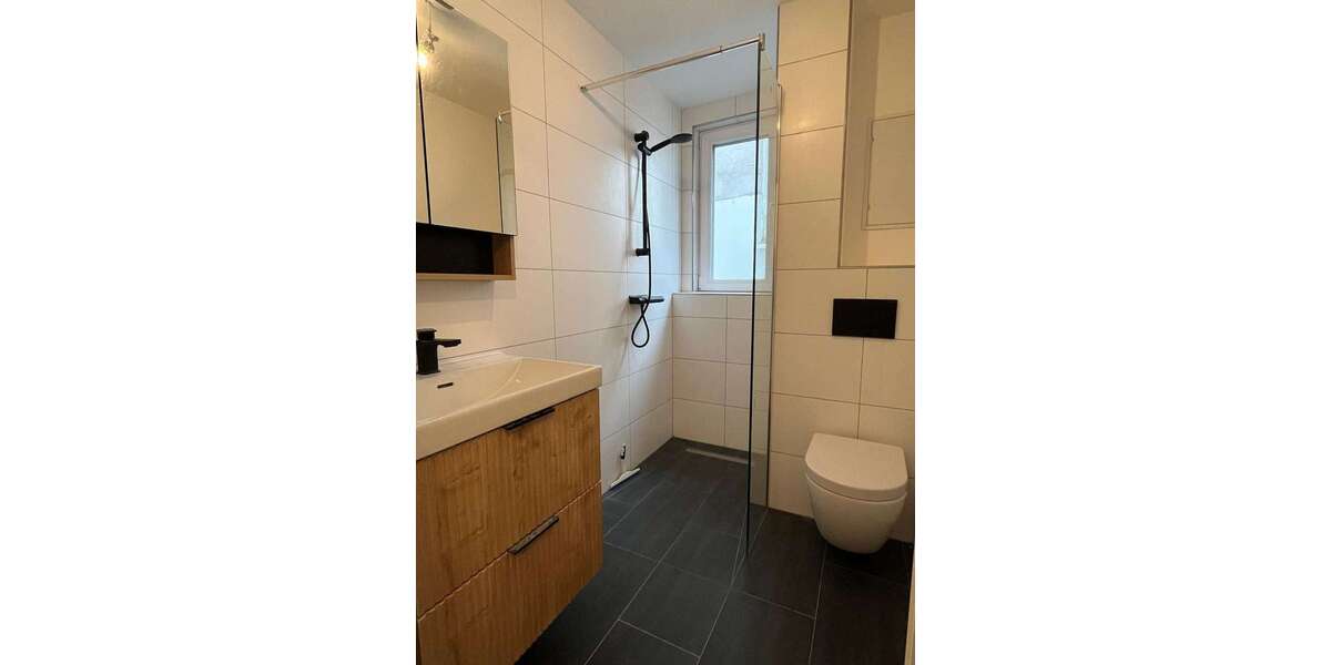 Etagenwohnung Krefeld - 2 Zimmer, 52 m&sup2;, 575&euro; | Angebot:26917077