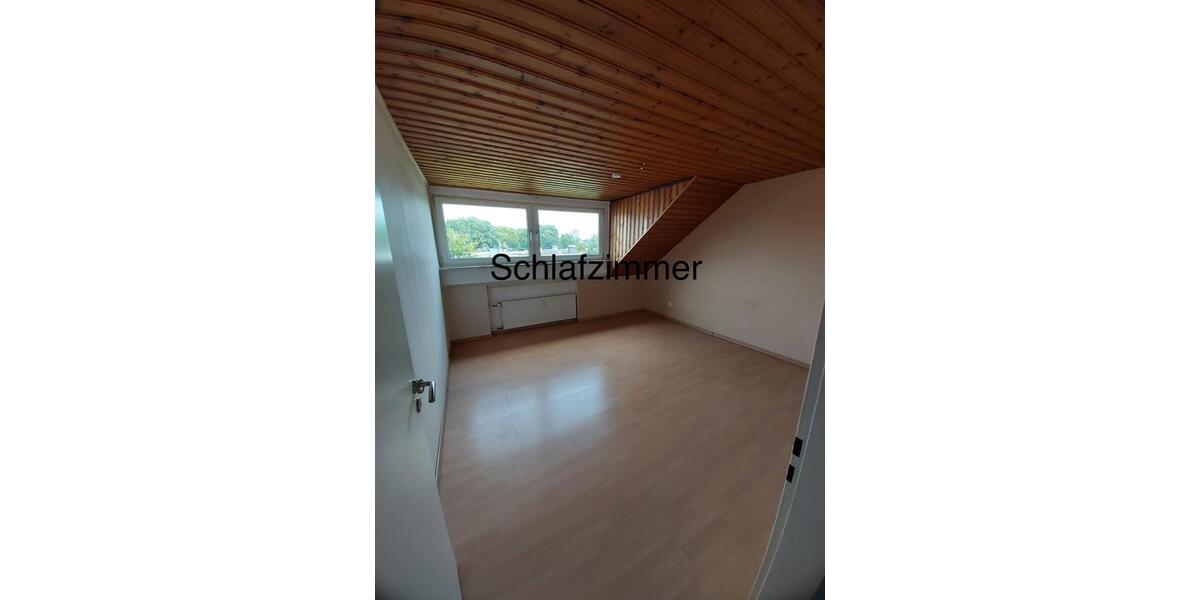 Dachgeschoßwohnung Korschenbroich - 1 Zimmer, 73 m&sup2;, 650&euro; | Angebot:26618862