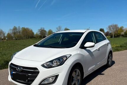 Hyundai i30 158.000 km 6.950 &euro; Titz 52445
