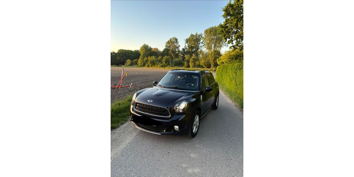 Mini Countryman D (Cooper) 95.000 km 9.999 &euro; Geldern 47608