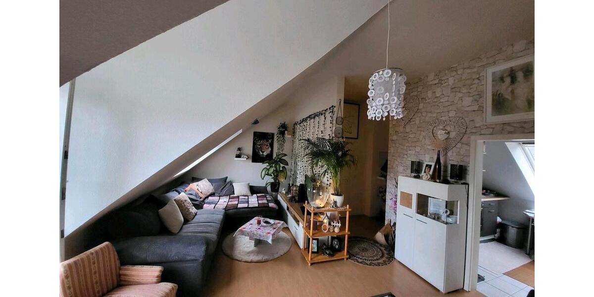 Dachgeschoßwohnung Krefeld Hüls - 2 Zimmer, 58 m&sup2;, 613&euro; | Angebot:26036366