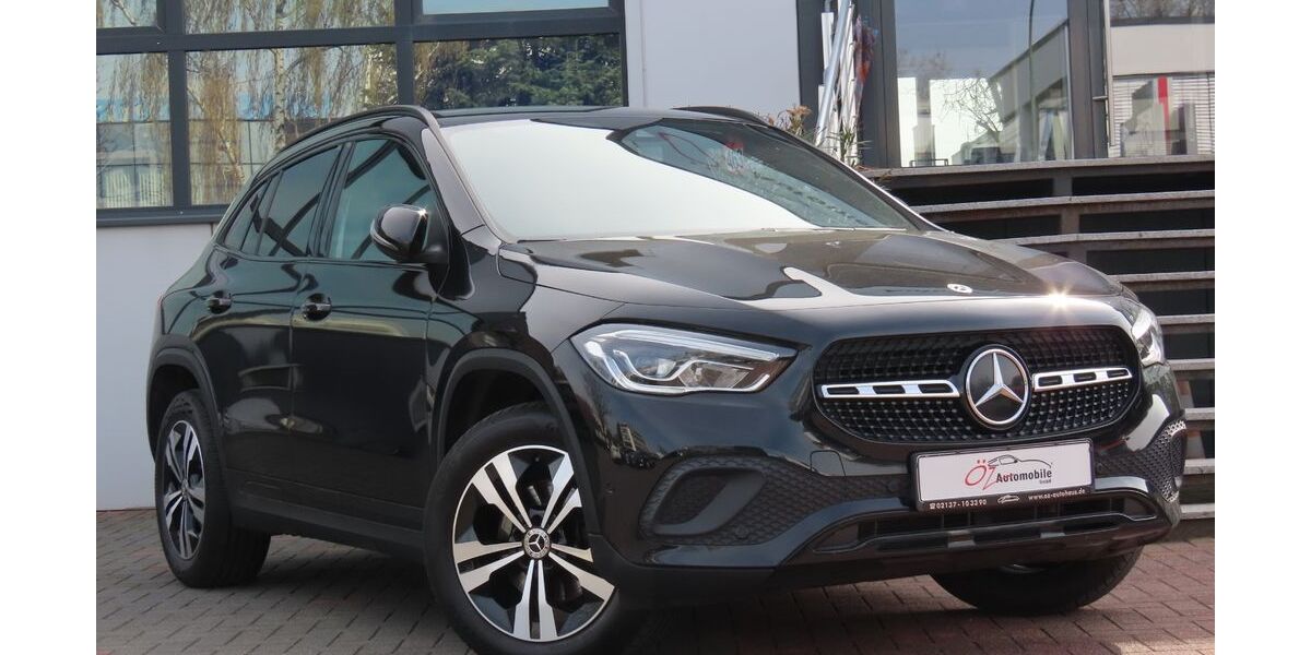 Mercedes-Benz GLA 200 129.683 km 27.490 &euro; Neuss 41469