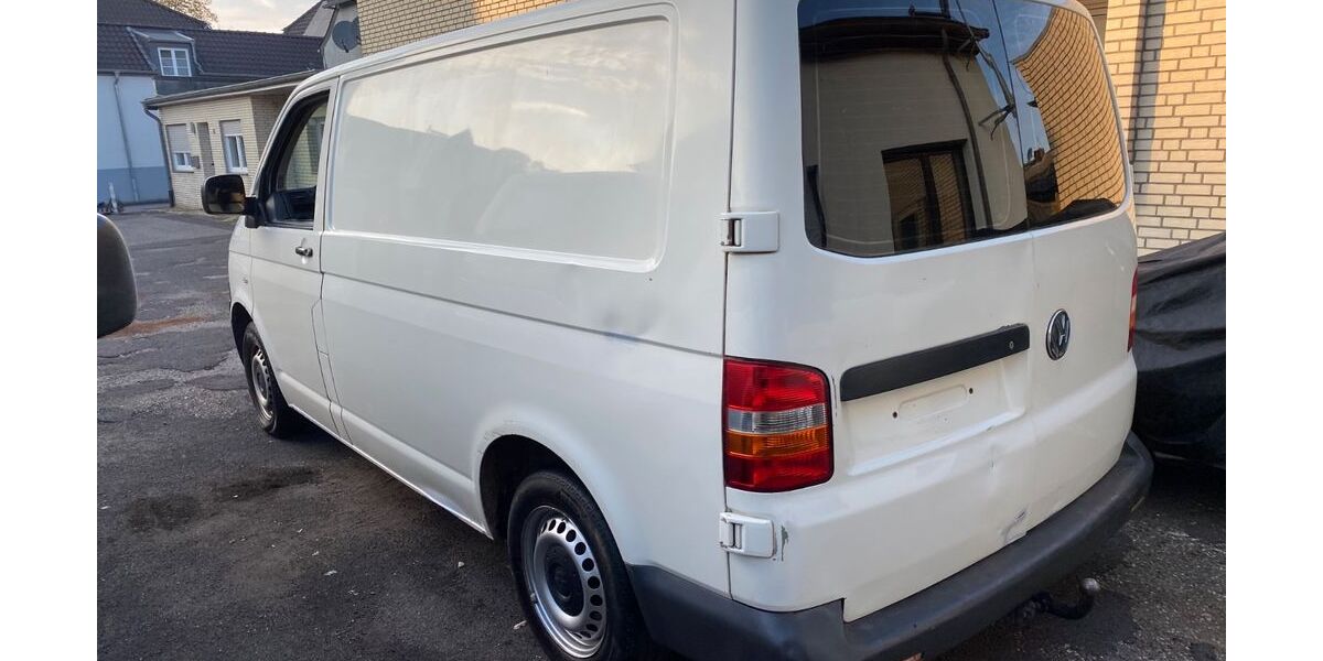 VW T5 Transporter 292.000 km 3.750 &euro; Wegberg 41844