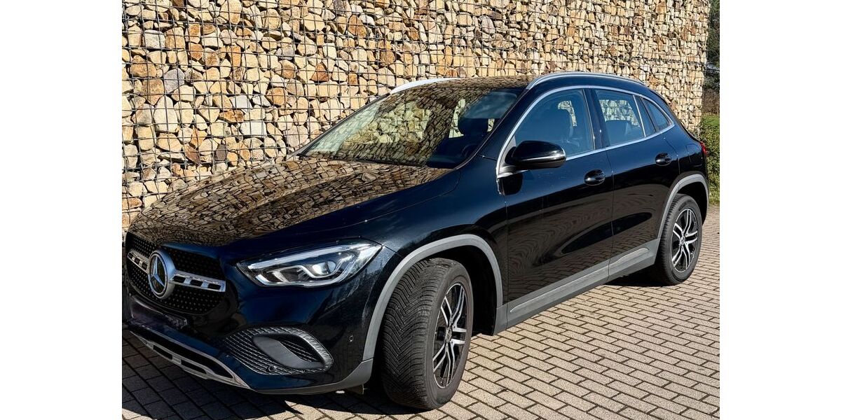 Mercedes-Benz GLA 200 84.000 km 24.800 &euro; Wachtendonk 47669