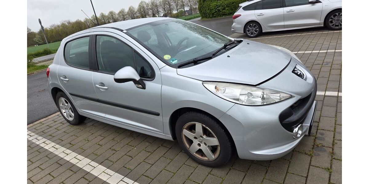 Peugeot 207 178.000 km 1.390 &euro; Meerbusch 40667