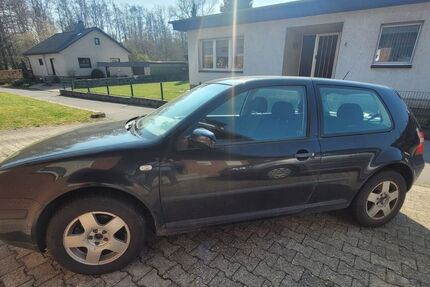 VW Golf 251.694 km 750 &euro; Wegberg 41844