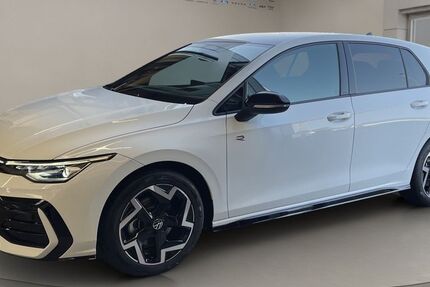 VW Golf 1.337 km 34.890 &euro; Krefeld 47805