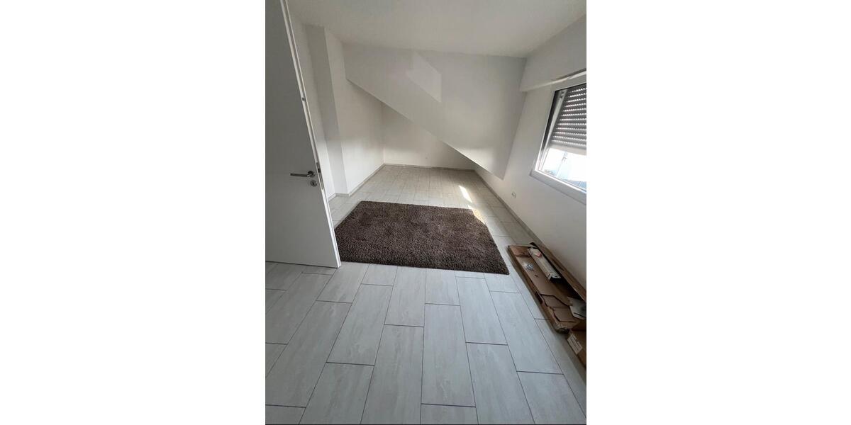 Dachgeschoßwohnung Heinsberg - 2 Zimmer, 70 m&sup2;, 1.145&euro; | Angebot:25327992