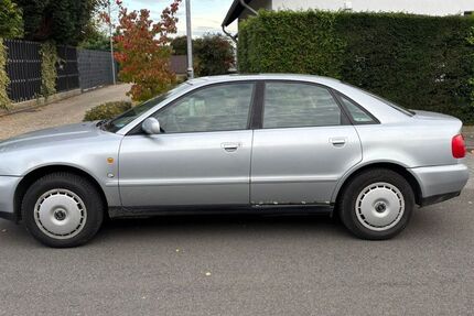 Audi A4 196.000 km 1.100 &euro; Hückelhoven 41836