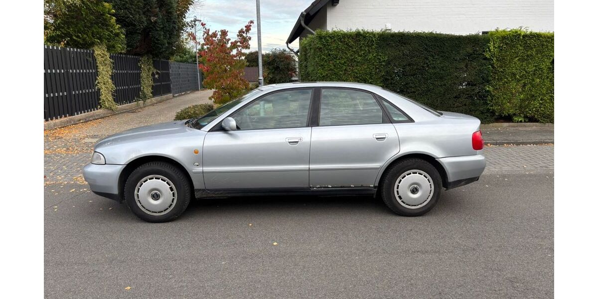 Audi A4 196.000 km 1.100 &euro; Hückelhoven 41836