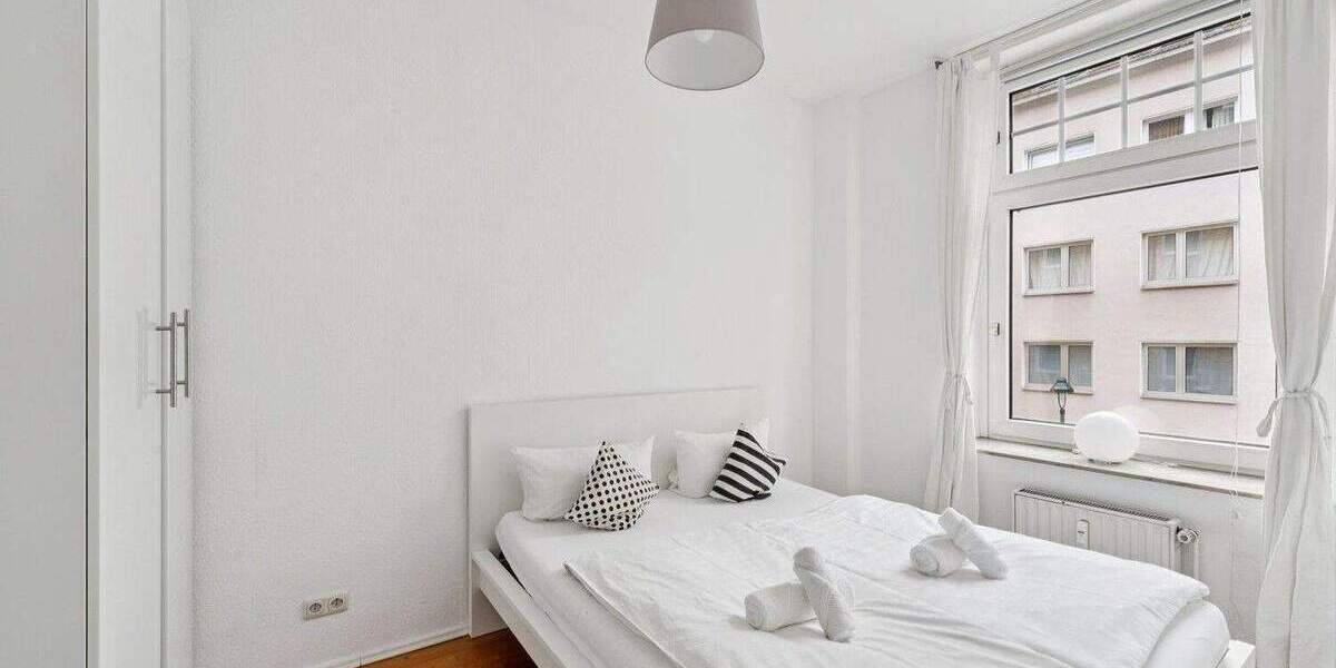 Etagenwohnung Düsseldorf Oberbilk - 2 Zimmer, 38 m&sup2;, 215.000&euro; | Angebot:25687715