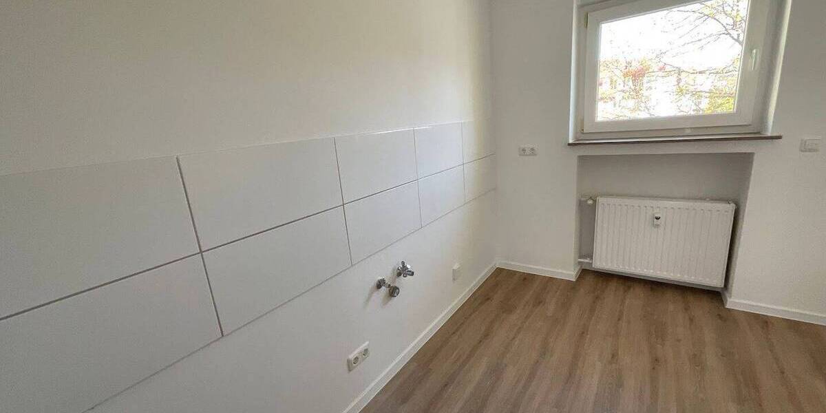 Etagenwohnung Grevenbroich Stadtmitte - 3 Zimmer, 71 m&sup2;, 599&euro; | Angebot:26912859