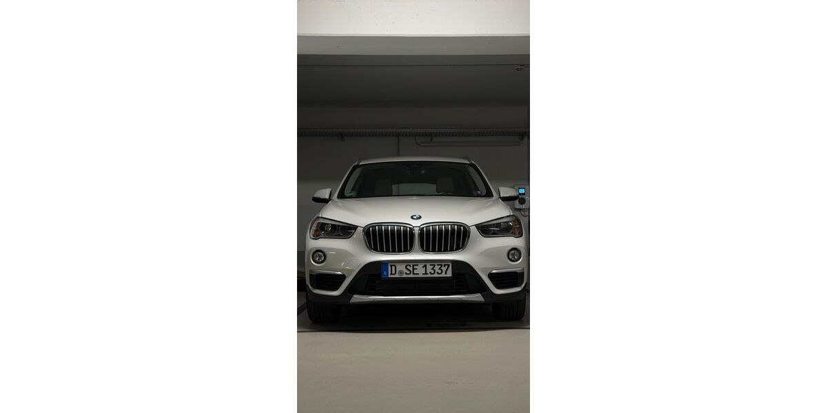 BMW X1 124.000 km 17.900 &euro; Düsseldorf 40549