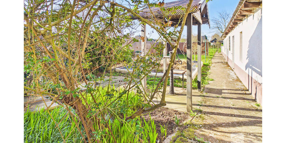 Einfamilienhaus Heinsberg Karken - 7 Zimmer, 145 m&sup2;, 255.000&euro; | Angebot:25971054