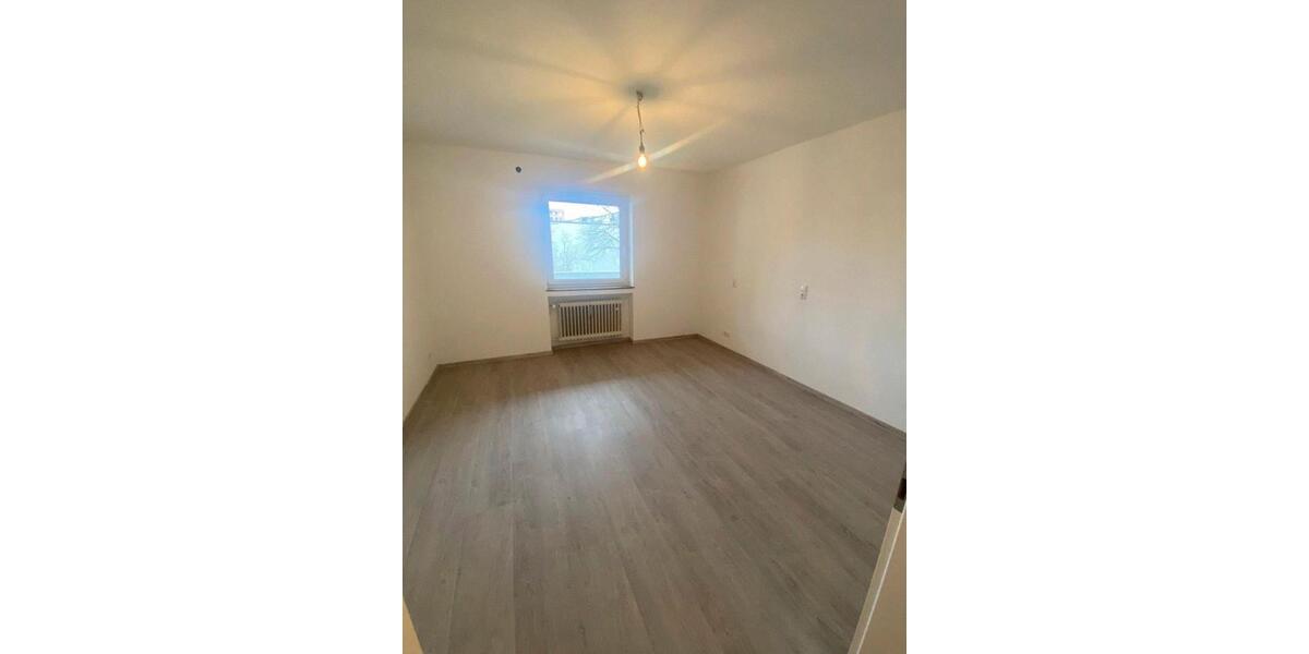 Etagenwohnung Kaarst - 3 Zimmer, 77 m&sup2;, 850&euro; | Angebot:25988598