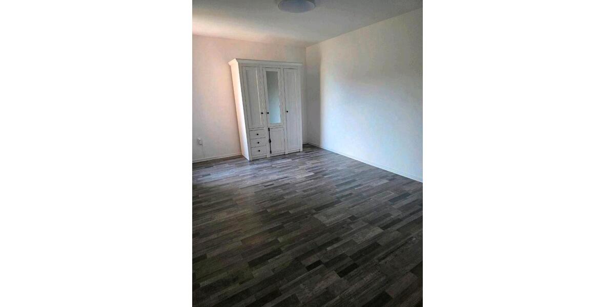 Etagenwohnung Mönchengladbach Nord - 2 Zimmer, 66 m&sup2;, 594&euro; | Angebot:25967630