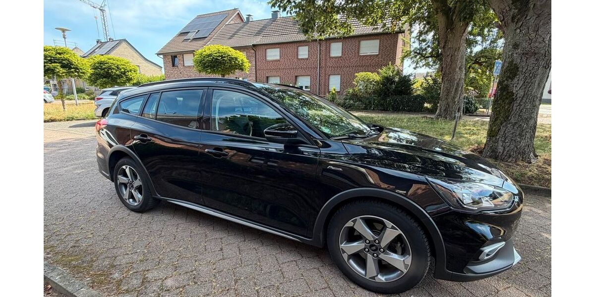 Ford Focus 83.000 km 14.600 &euro; Grefrath 47929
