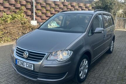 VW Touran 220.000 km 6.490 &euro; Viersen 41749