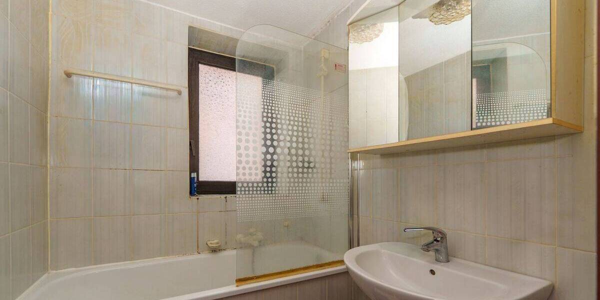 Etagenwohnung Neuss Rosellen - 3 Zimmer, 72 m&sup2;, 215.000&euro; | Angebot:26657260