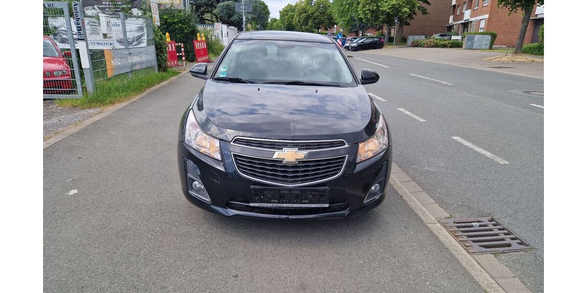 Chevrolet Cruze 161.628 km 3.300 &euro; Düsseldorf 40549