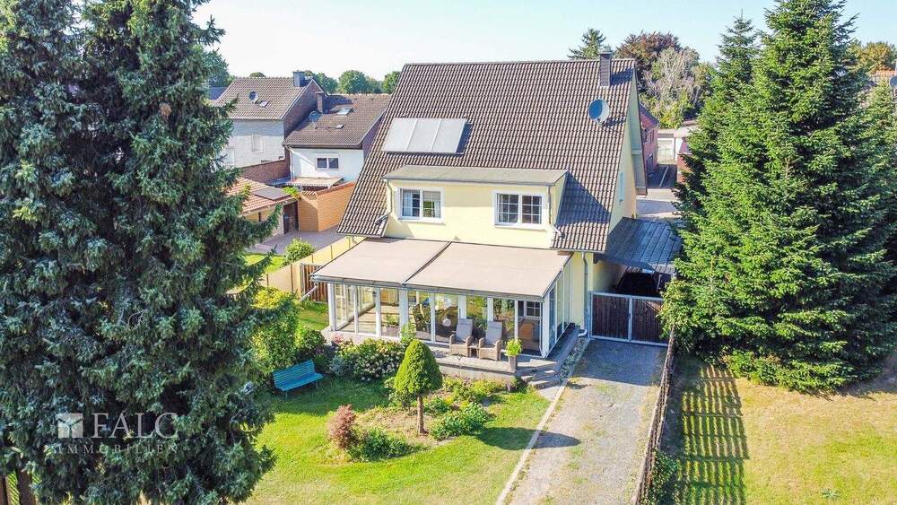 Einfamilienhaus Erkelenz Venrath - 7 Zimmer, 182 m&sup2;, 649.000&euro; | Angebot:25698264