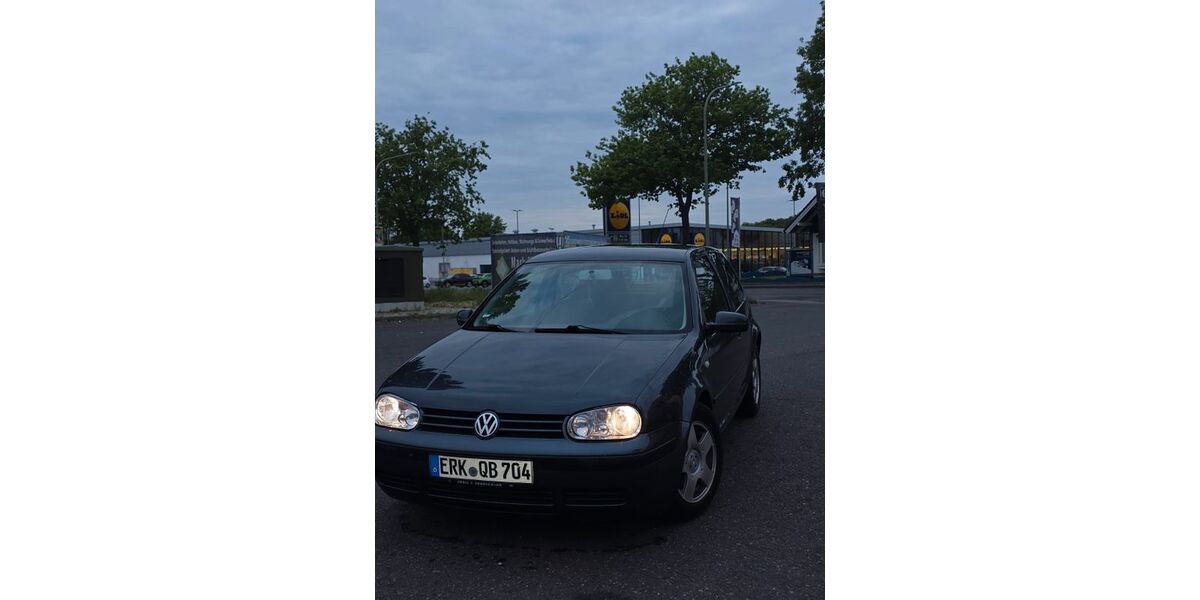 VW Golf 283.447 km 1.350 &euro; Wegberg 41844