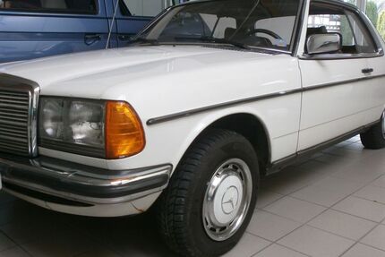 Mercedes-Benz 280 238.737 km 10.900 &euro; Wassenberg 41849