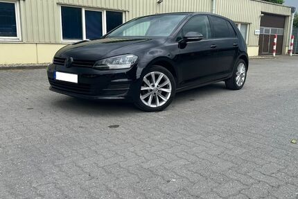 VW Golf 136.000 km 8.700 &euro; Erkelenz 41812