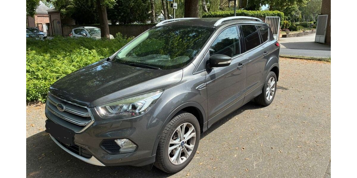 Ford Kuga 96.500 km 11.990 &euro; Nettetal 41334