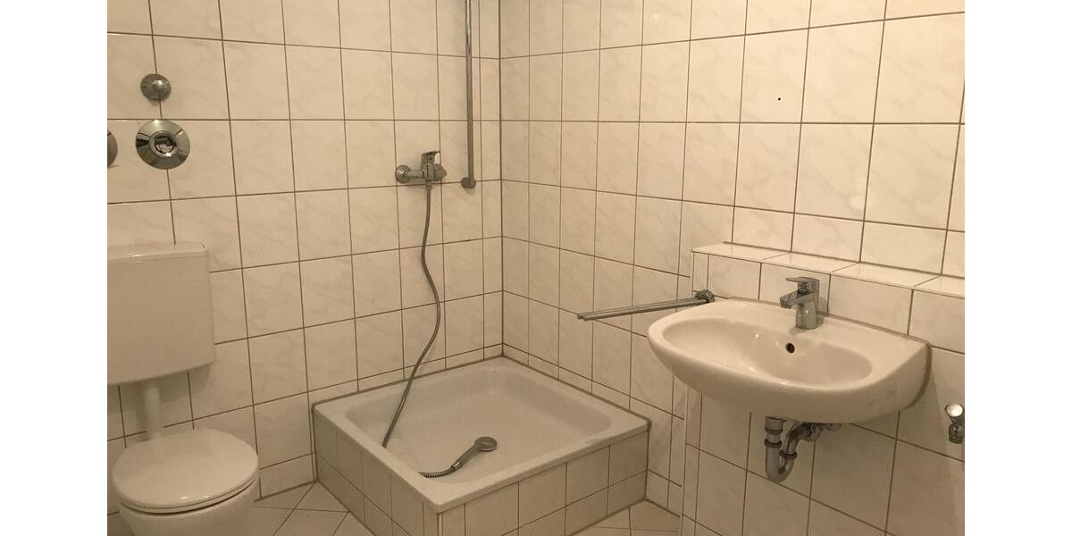 Erdgeschoßwohnung Düsseldorf Stadtbezirk 5 - 1 Zimmer, 39 m&sup2;, 239&euro; | Angebot:26630925