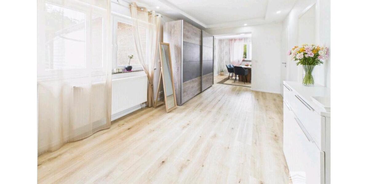 Etagenwohnung Heinsberg - 3 Zimmer, 135 m&sup2;, 1.100&euro; | Angebot:26019121