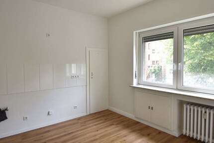 Wohnung Düsseldorf Niederkassel - 2 Zimmer, 75 m&sup2;, 1.240&euro; | Angebot:21106405