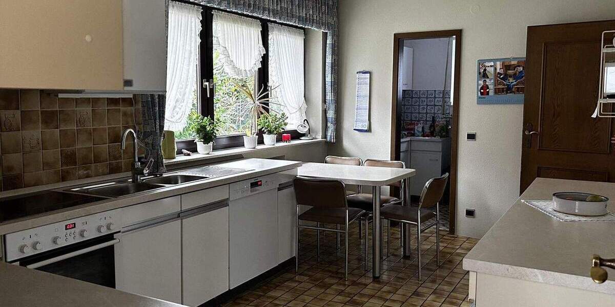 Einfamilienhaus Krefeld Traar - 5 Zimmer, 150 m&sup2;, 615.000&euro; | Angebot:25693359