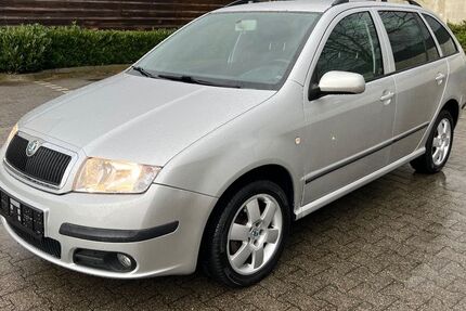 Skoda Fabia 100.000 km 2.950 &euro; Mönchengladbach 41063