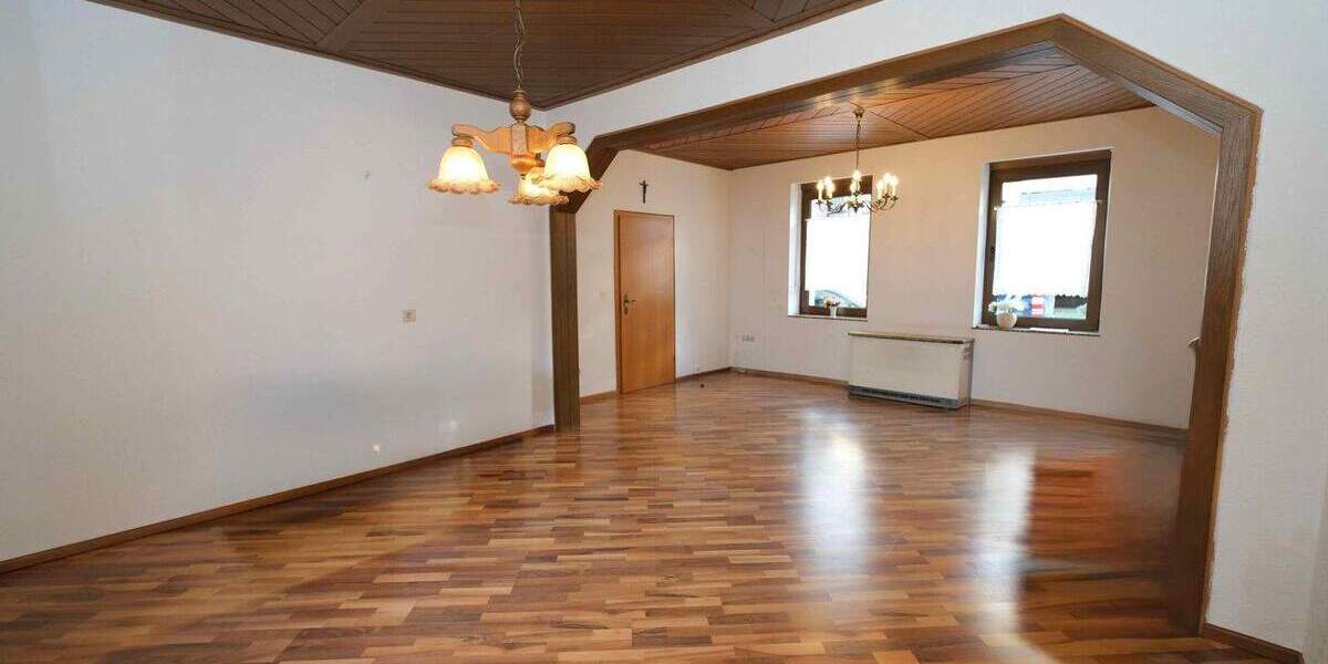 Reihenmittelhaus Viersen Dülken - 7 Zimmer, 205 m&sup2;, 249.000&euro; | Angebot:25744121