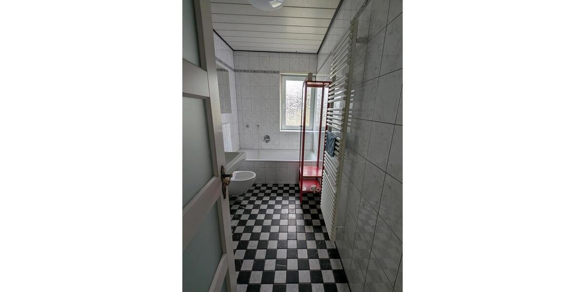 Mehrfamilienhaus, Wohnhaus Schwalmtal - 8 Zimmer, 160 m&sup2;, 470.000&euro; | Angebot:26484942