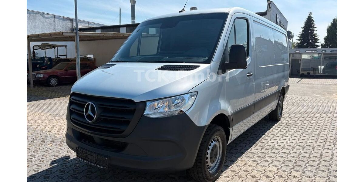 Mercedes-Benz Sprinter 143.000 km 23.788 &euro; Mönchengladbach 41063