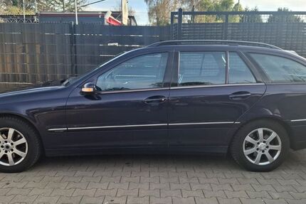 Mercedes-Benz C 180 223.705 km 1.999 &euro; Düsseldorf 40627
