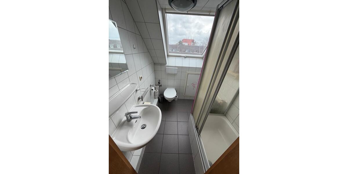 Dachgeschoßwohnung Mönchengladbach Nord - 2 Zimmer, 50 m&sup2;, 940&euro; | Angebot:25867951