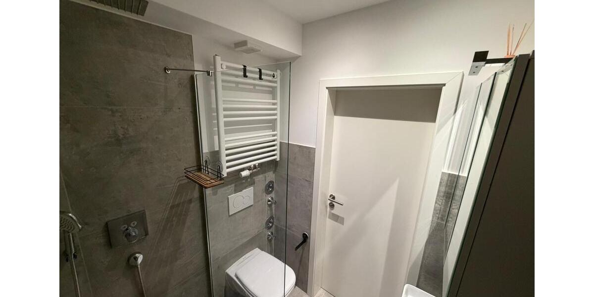 Etagenwohnung Düsseldorf Oberbilk - 2 Zimmer, 45 m&sup2;, 875&euro; | Angebot:24842486