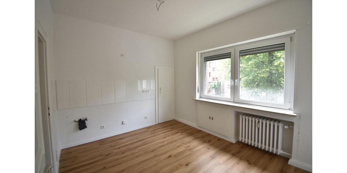 Etagenwohnung Düsseldorf Niederkassel - 2 Zimmer, 75 m&sup2;, 1.290&euro; | Angebot:22440568