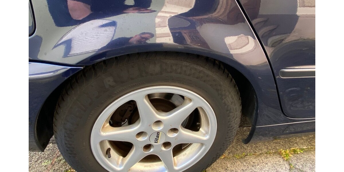 BMW 318 146.000 km 5.000 &euro; Mönchengladbach 41061