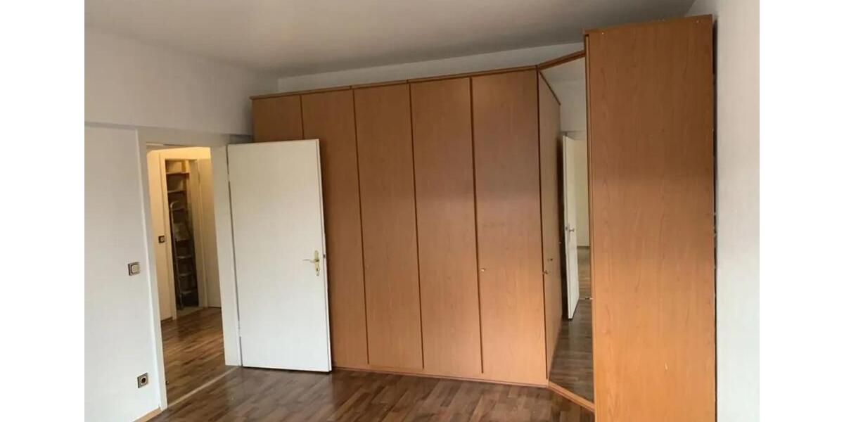 Etagenwohnung Düsseldorf Pempelfort - 2.5 Zimmer, 80 m&sup2;, 1.040&euro; | Angebot:24870040