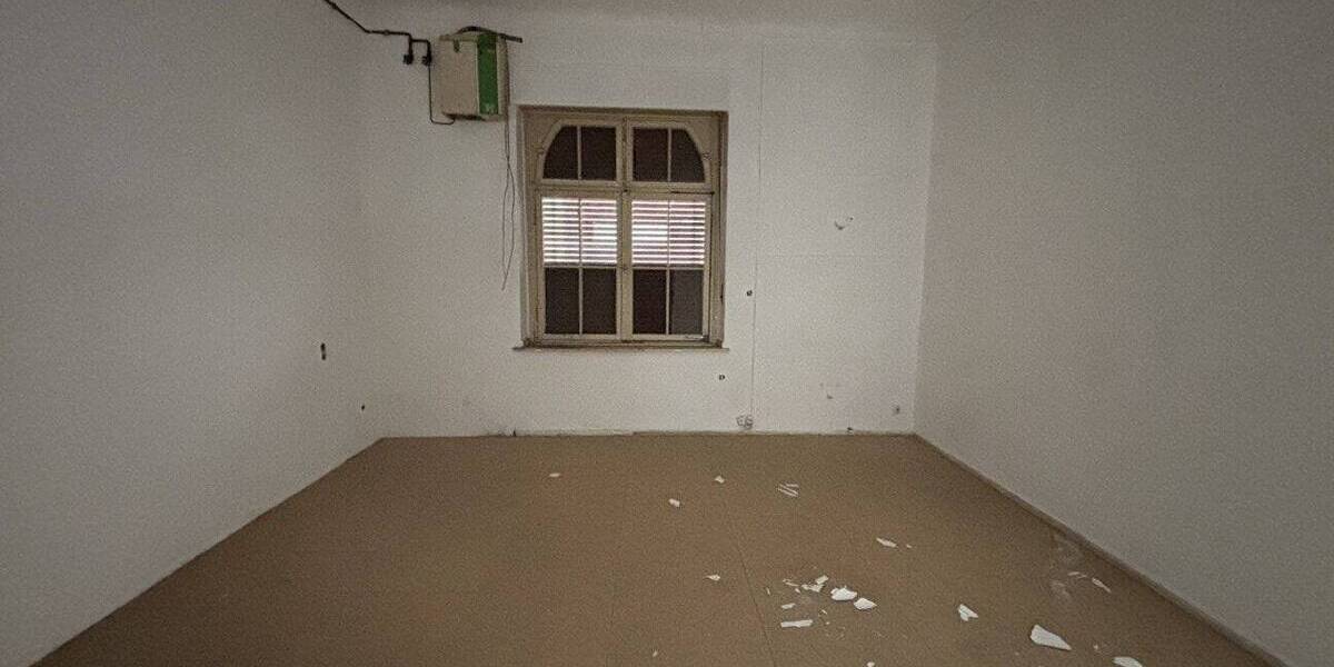 Gewerbeobjekt Krefeld Uerdingen - 6 Zimmer, 390.000&euro; | Angebot:26904003