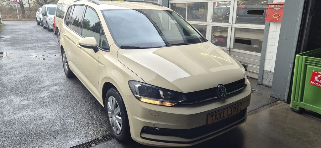 VW Touran 235.427 km 15.850 &euro; Korschenbroich 41352