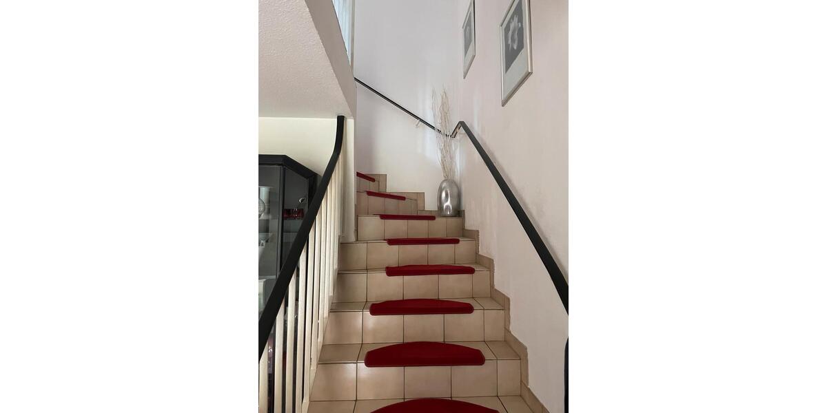 Reihenhaus Krefeld Hülser Berg - 3 Zimmer, 167 m&sup2;, 320.000&euro; | Angebot:26830162